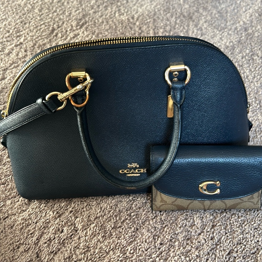 Coach purse and wallet set.